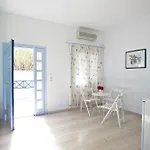 Maistrali Gæstehus Perissa (Santorini)
