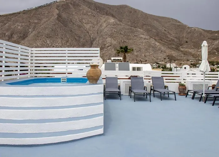 Maistrali Perissa (Santorini)