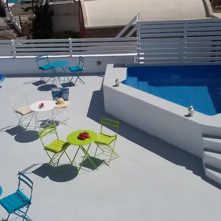 Maistrali Gasthuis Perissa (Santorini)